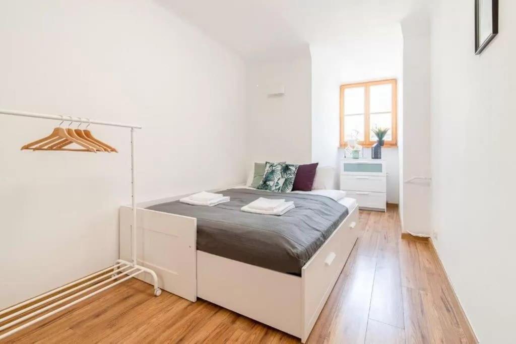 Old Town Apartment - Old Market Варшава Екстер'єр фото
